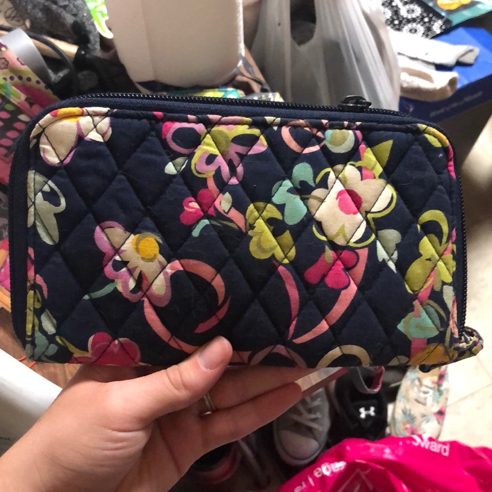 Vera Bradley Ribbons Wallet